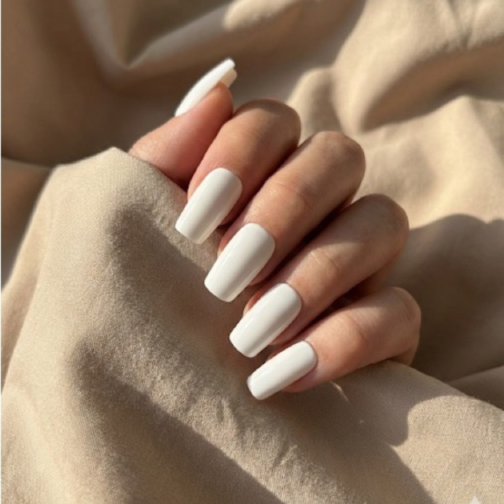 Snow White | white | press on nails ( Handmade )
